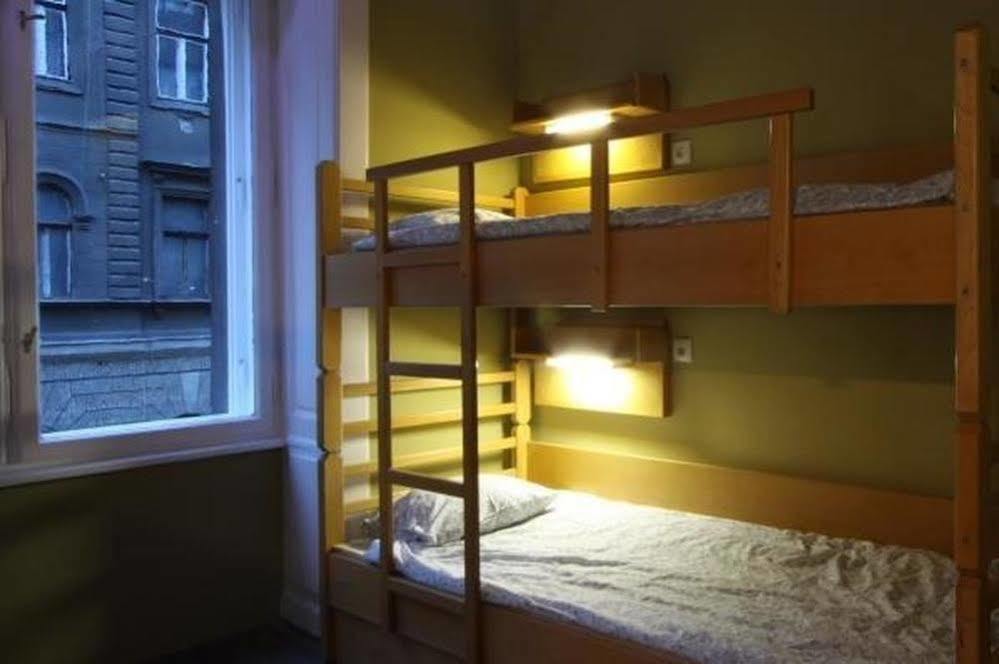 Treestyle Hostel Будапеща Екстериор снимка
